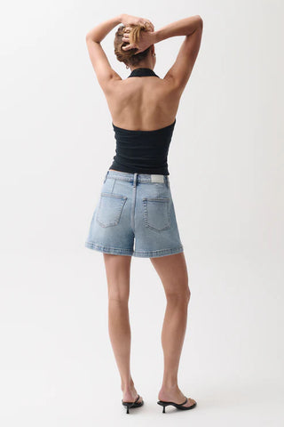 Aoki Shorts, Terrace