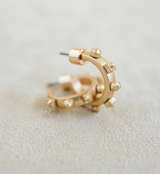 Huggie Hoop Earring in Matte Gold