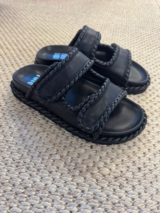 Lama Sandal, Black