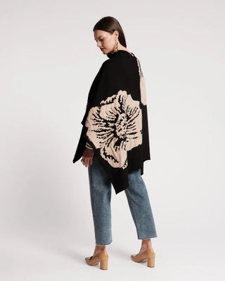 Ginny Wrap Carefree Mum in Black & Camel