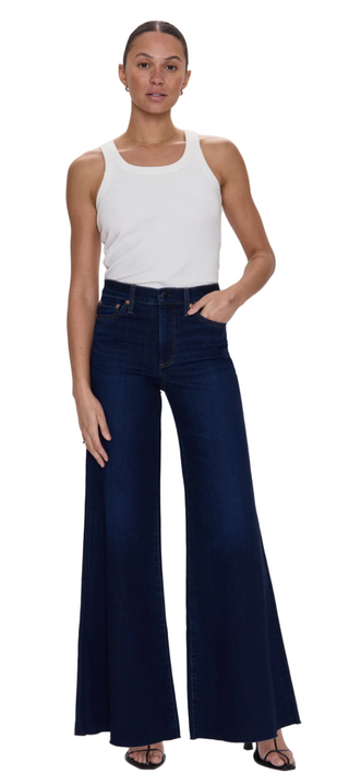 Izzy Jeans, Tristesse