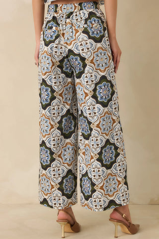 Barrett Crop Pants in Manor House Print