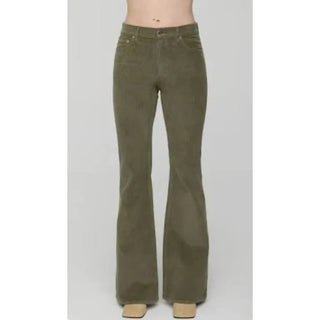 Kinsley Mid Rise Ultra Flare in Sequoia